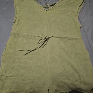 Olive Green Sleeveless Jumpsuit